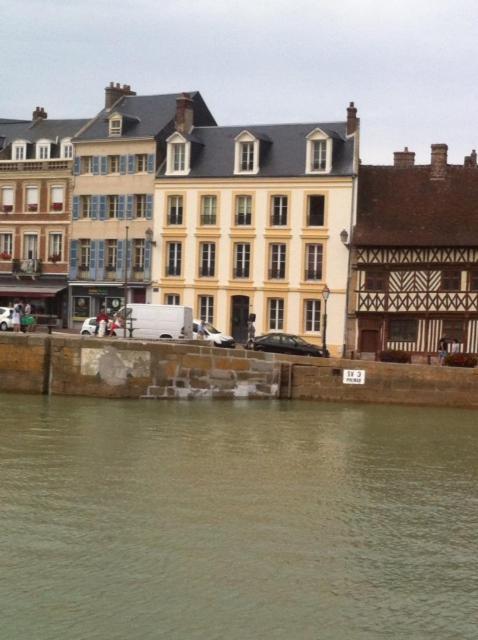 L'ailly Apartment *